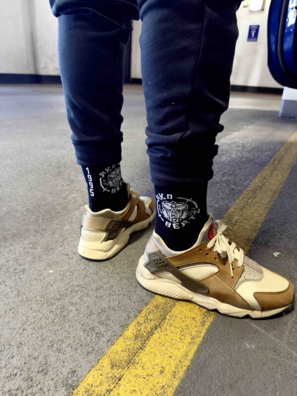 AKO BEATZ PRESENTS AKO BEATZ 1995 SOCKS - BLACK - Image 2